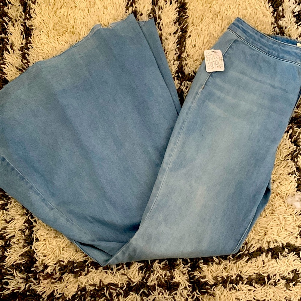 Free people flare jeans 29 short